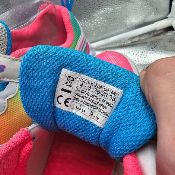 I Skechers Heart Light Up Big Girl Shoes - Pink and Blue Sz 4 with glitter - Picture 9 of 10